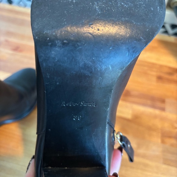 & Other Stories Black Leather Rounded Toe Ankle Boot Gold Zipper Women's Size 9 - Picture 13 of 16